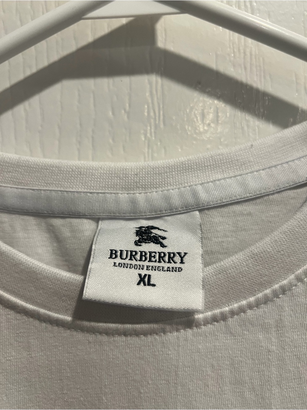Burberry White Short Sleeve Tee with Black Circular Logo - Picture 5 of 8